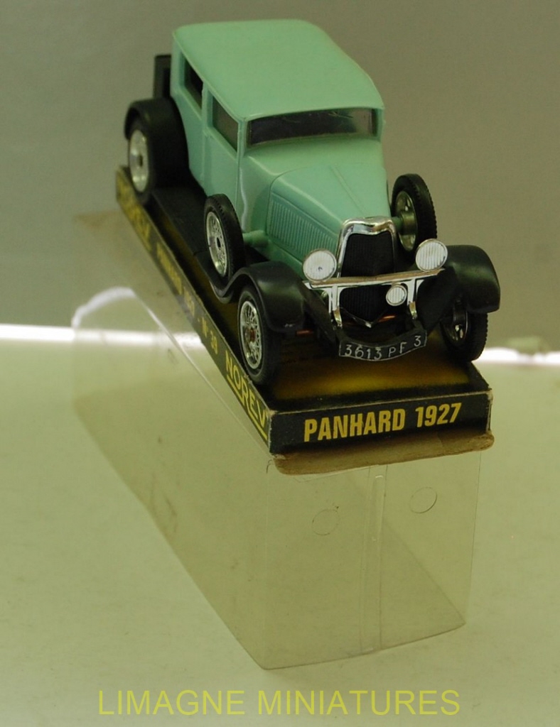 NOREV 1/43 - PANHARD 1927 - N° 39 - Intérieur avec volant